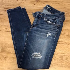 American Eagle distressed begging